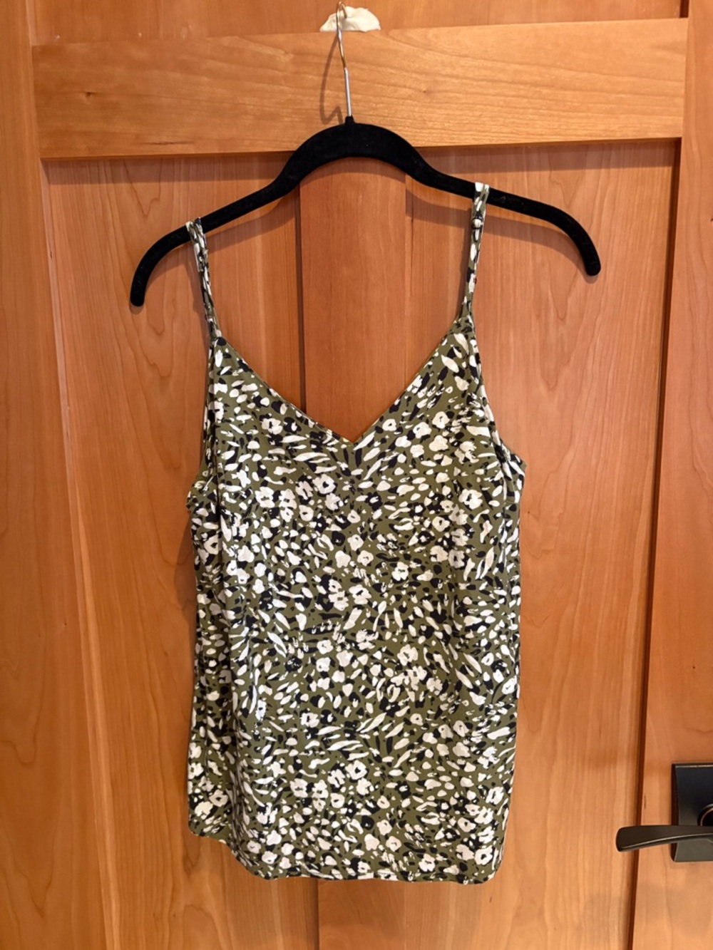 Liverpool S Print V-Neck Cami Tank Top - Olive Green